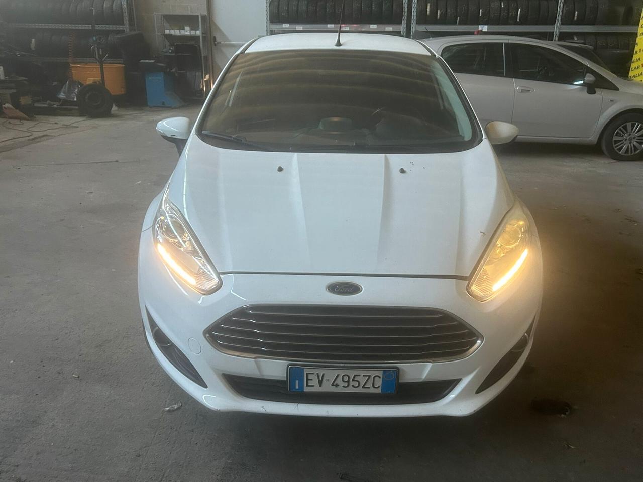 Ford Fiesta 1.5 TDCi 75CV 5 porte