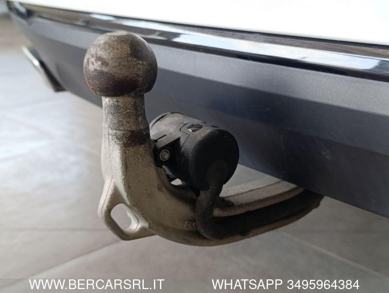 BMW Serie 5 520d 48V Touring Business*SEDILI RISCALDATI*TELECAMERA*PDC*FULL LED*GANCIO TRAINO*