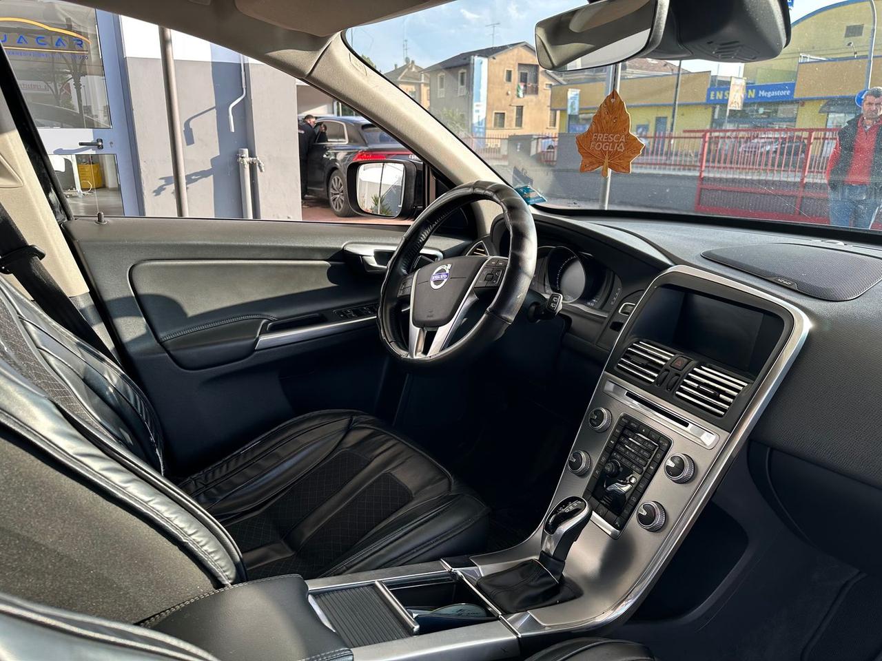 Volvo XC 60 Business Plus 2.0 D3 #7441