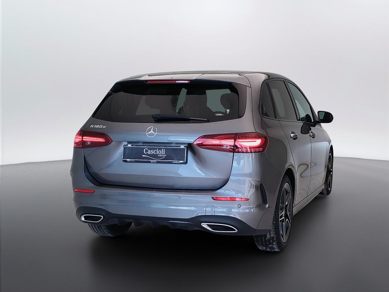 Mercedes-Benz Classe B - W247 2023 - B 180 d AMG Line Advanced Plus auto