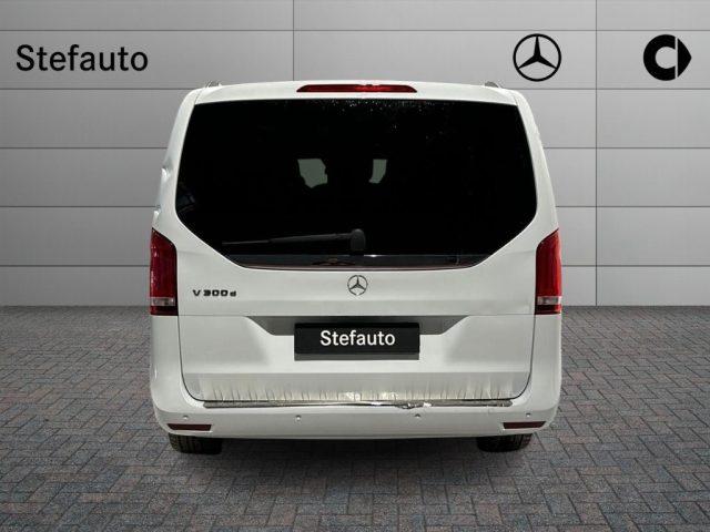 MERCEDES-BENZ V 300 d Automatic Premium Long 8 Posti