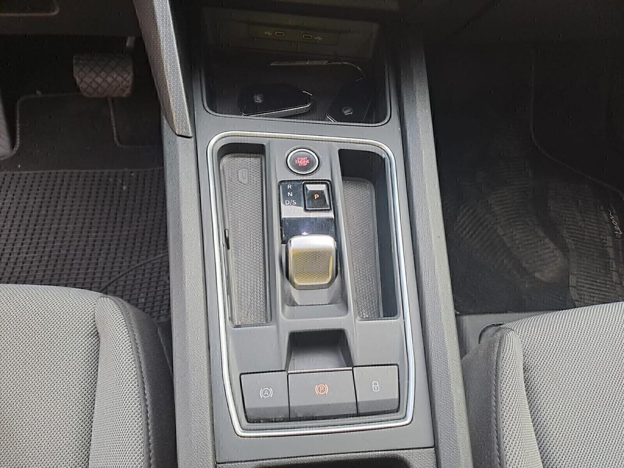 Seat Leon Ibrida 1.5 eTSI DSG