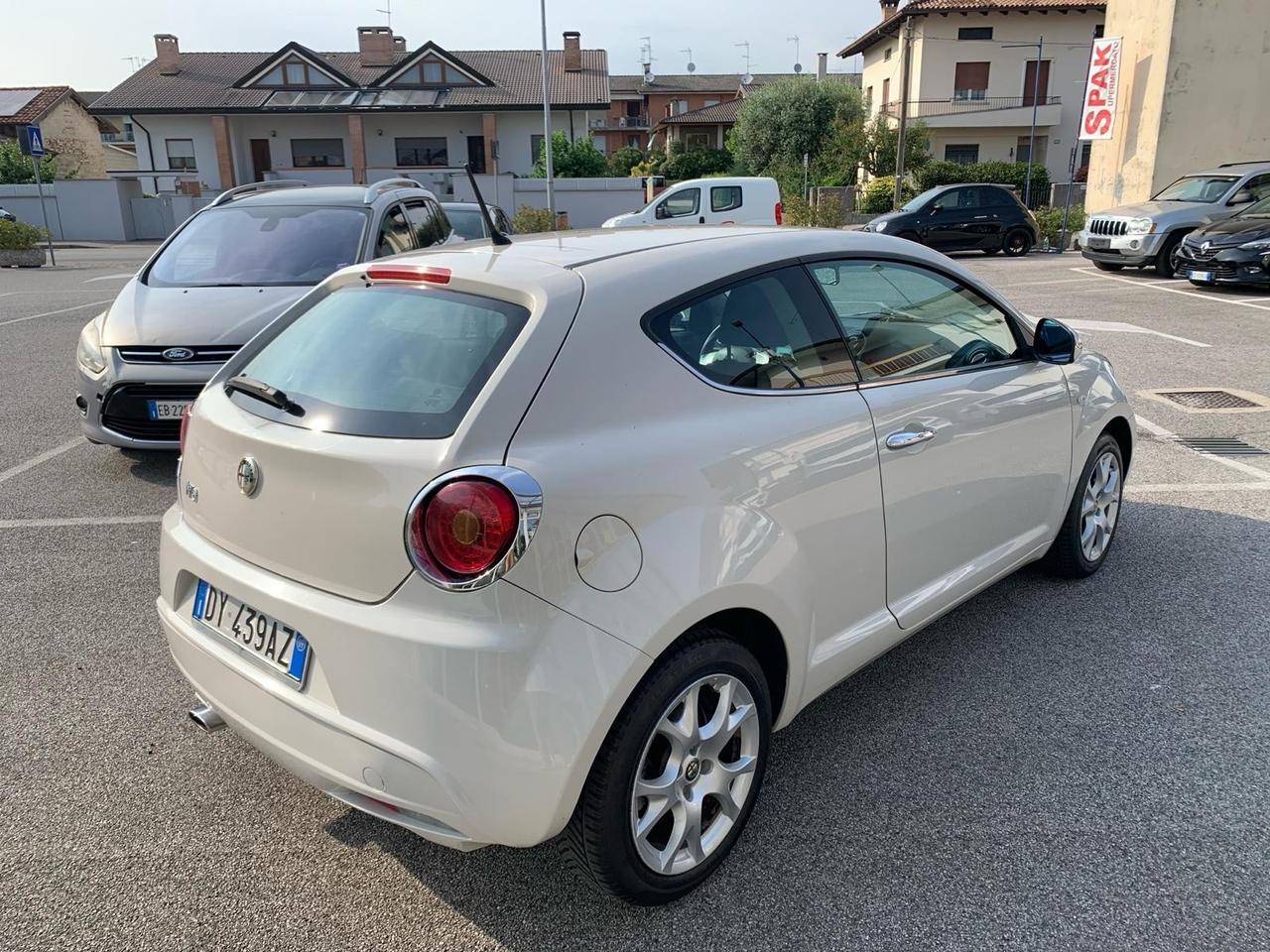 Alfa Romeo MiTo 1.4 78 CV Distinctive Sport Pack