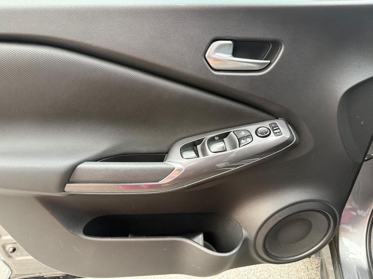 Nissan Juke Business 1.0 DIG-T 114 #7002