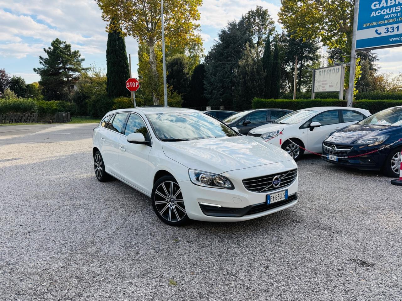 Volvo V60 D5 Geartronic Momentum 132.000km!!