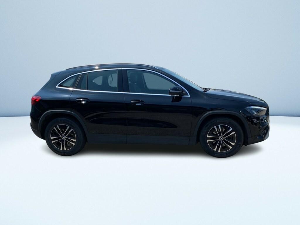 Mercedes GLA 180 180 D Advanced 8G-DCT
