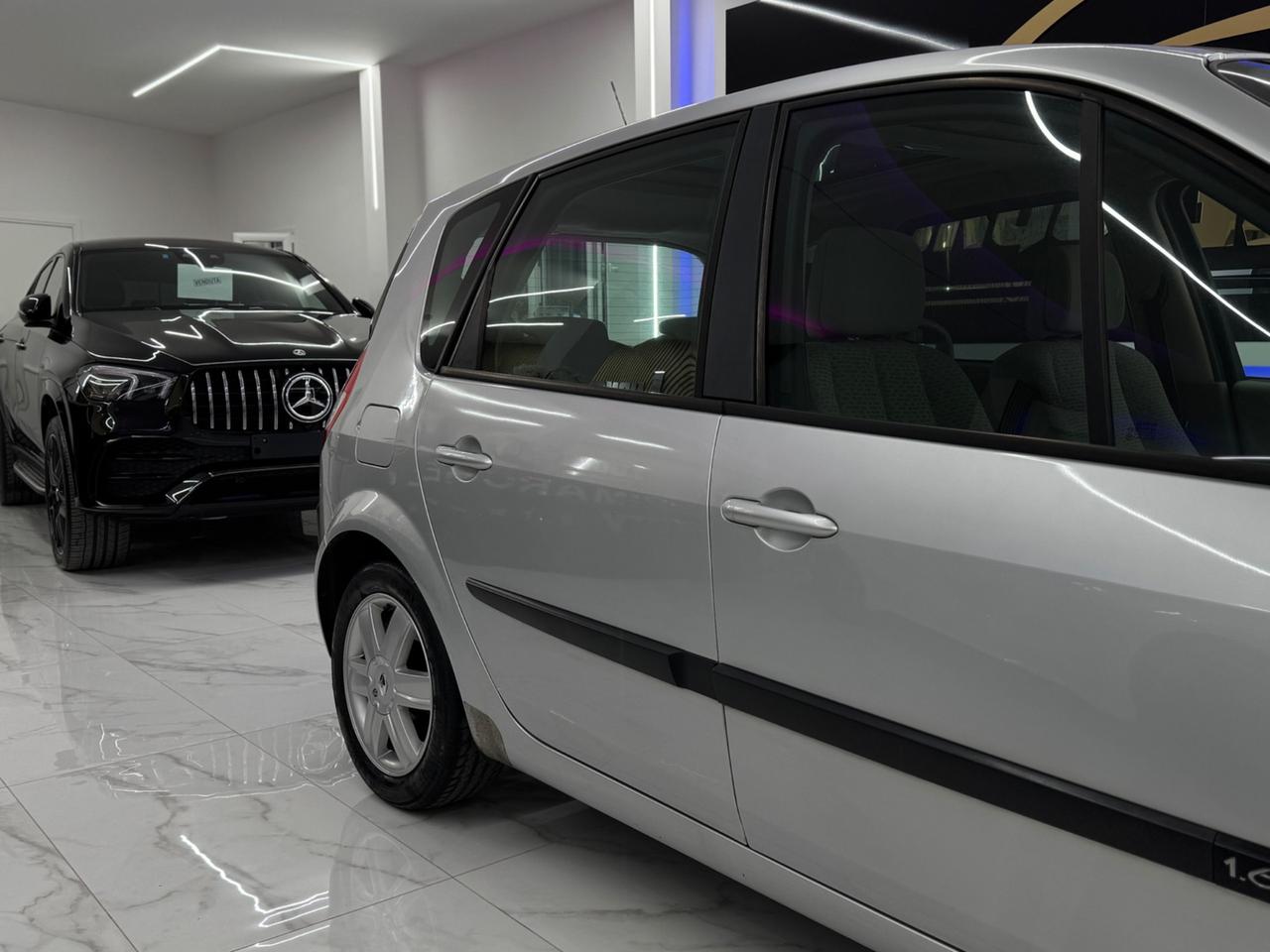 Renault Scenic 1.6 GPL Exeption-Tetto