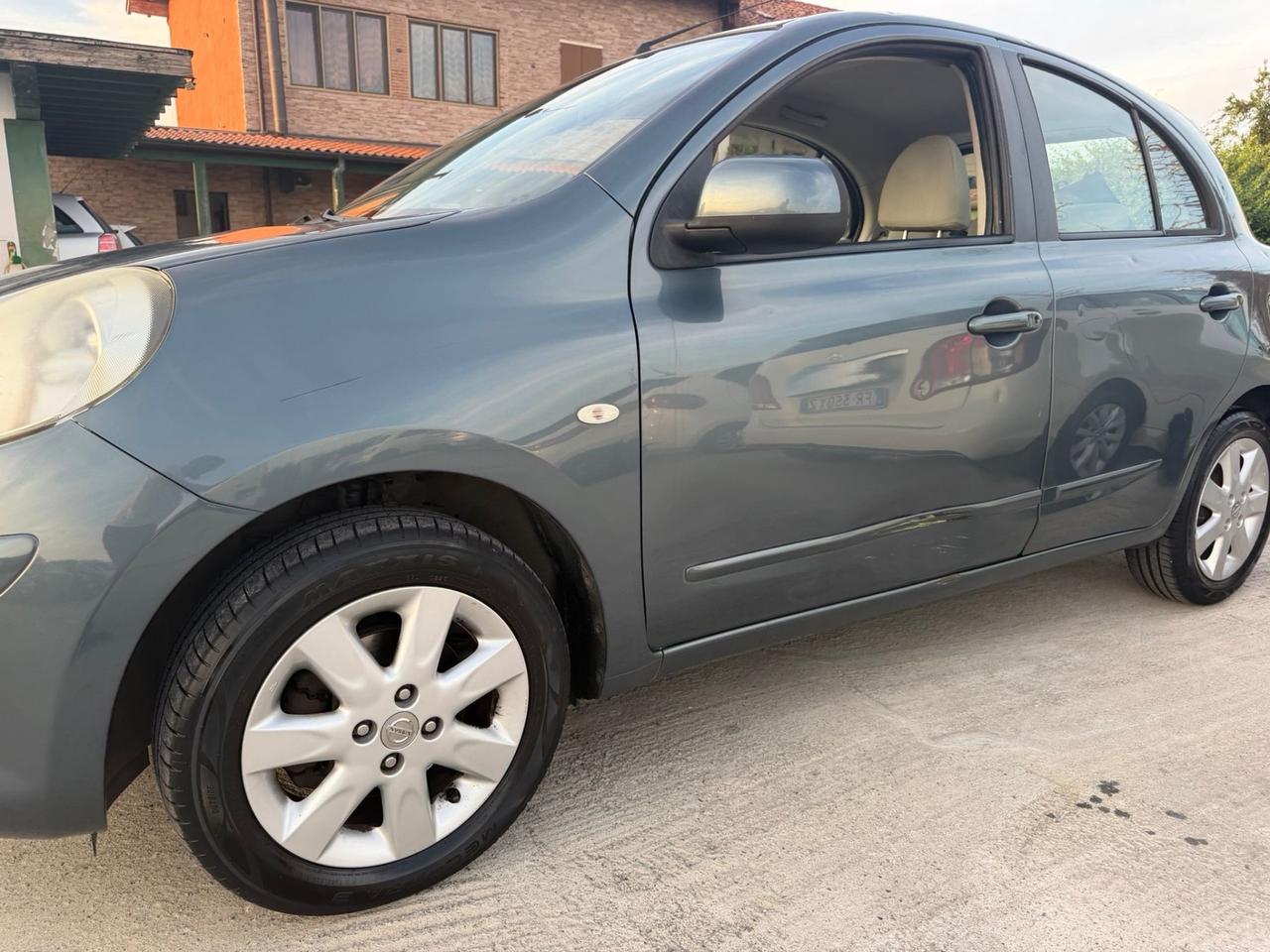 Nissan Micra 1.2 12V 5 porte Tekna neopatentati