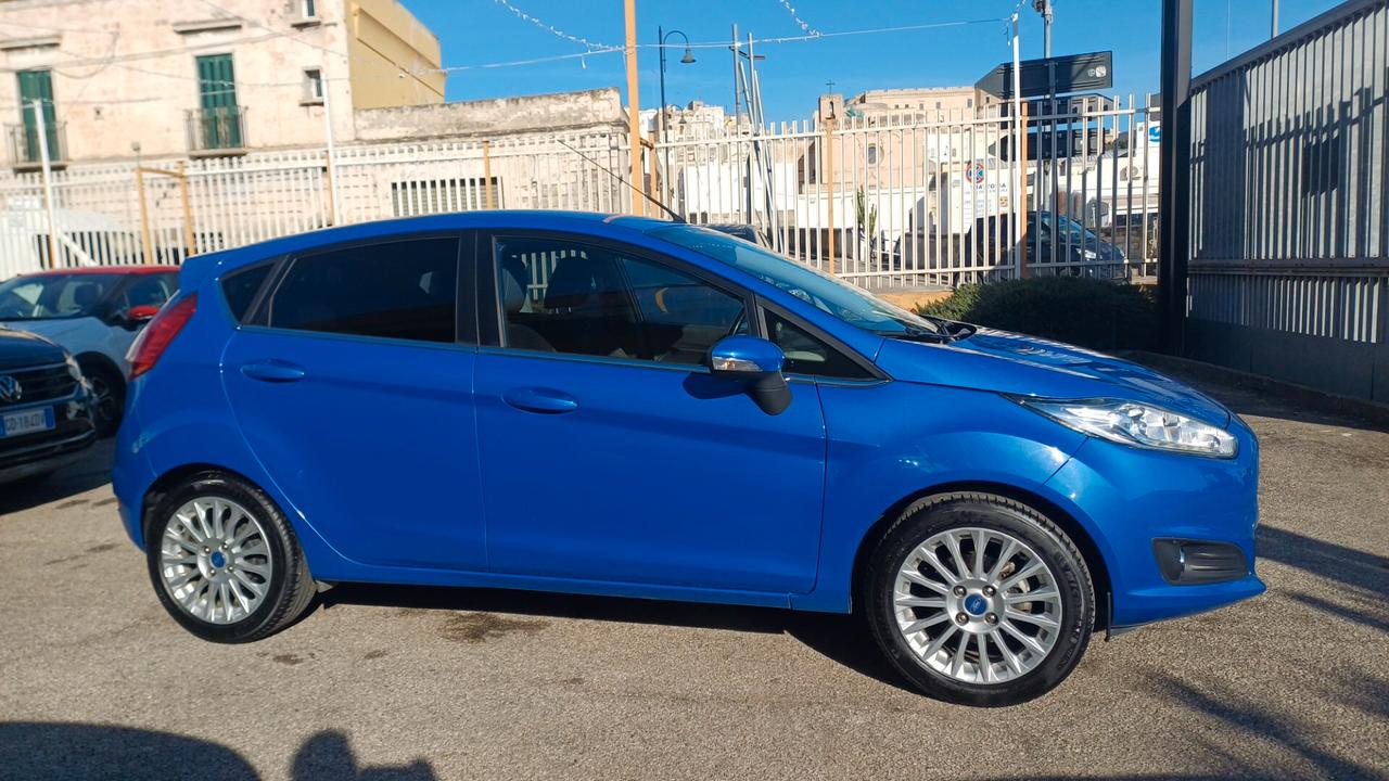 Ford Fiesta 1.5 TDCi 75CV 5 porte Titanium