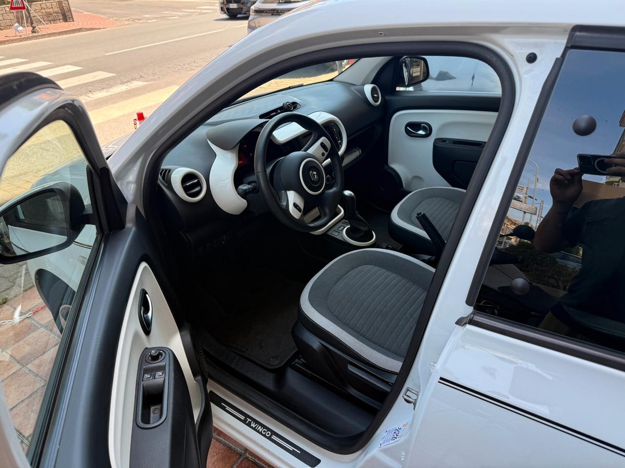 Renault Twingo SCe Lovely