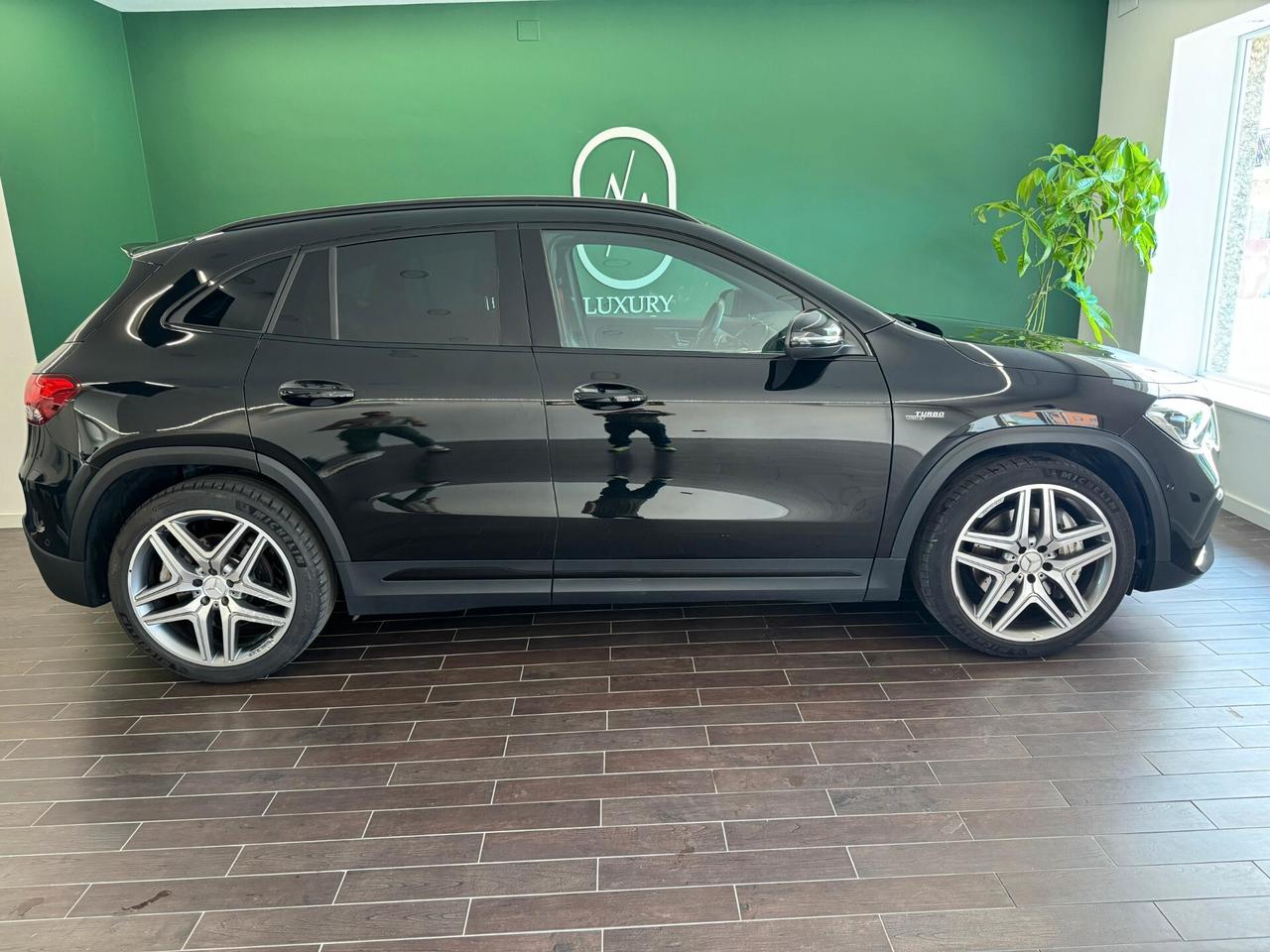Mercedes-benz GLA 45 AMG GLA 35 4Matic AMG