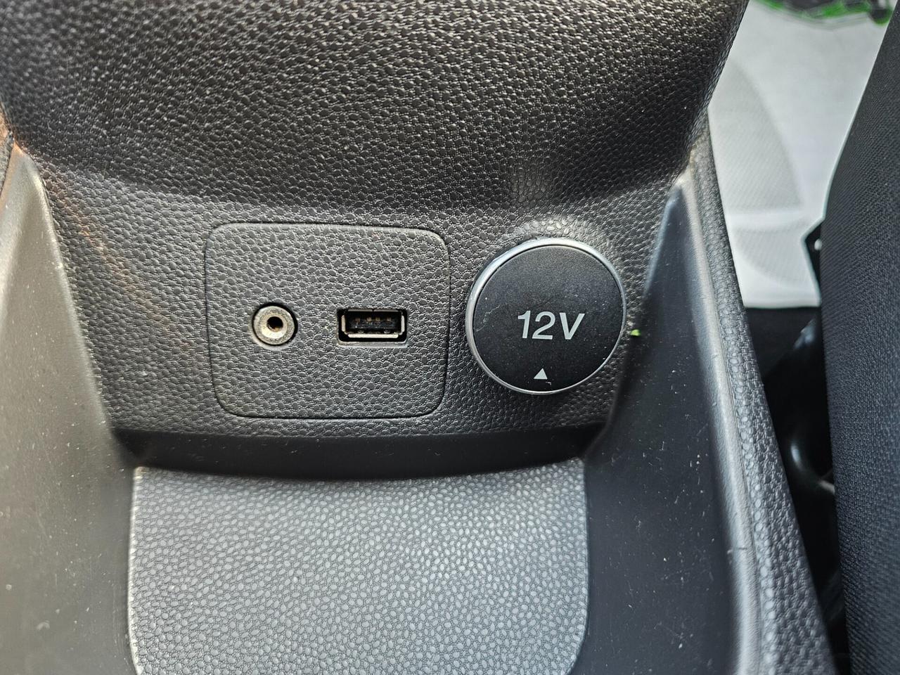 Ford Fiesta 1.2 60CV 5 porte - Neopatentati