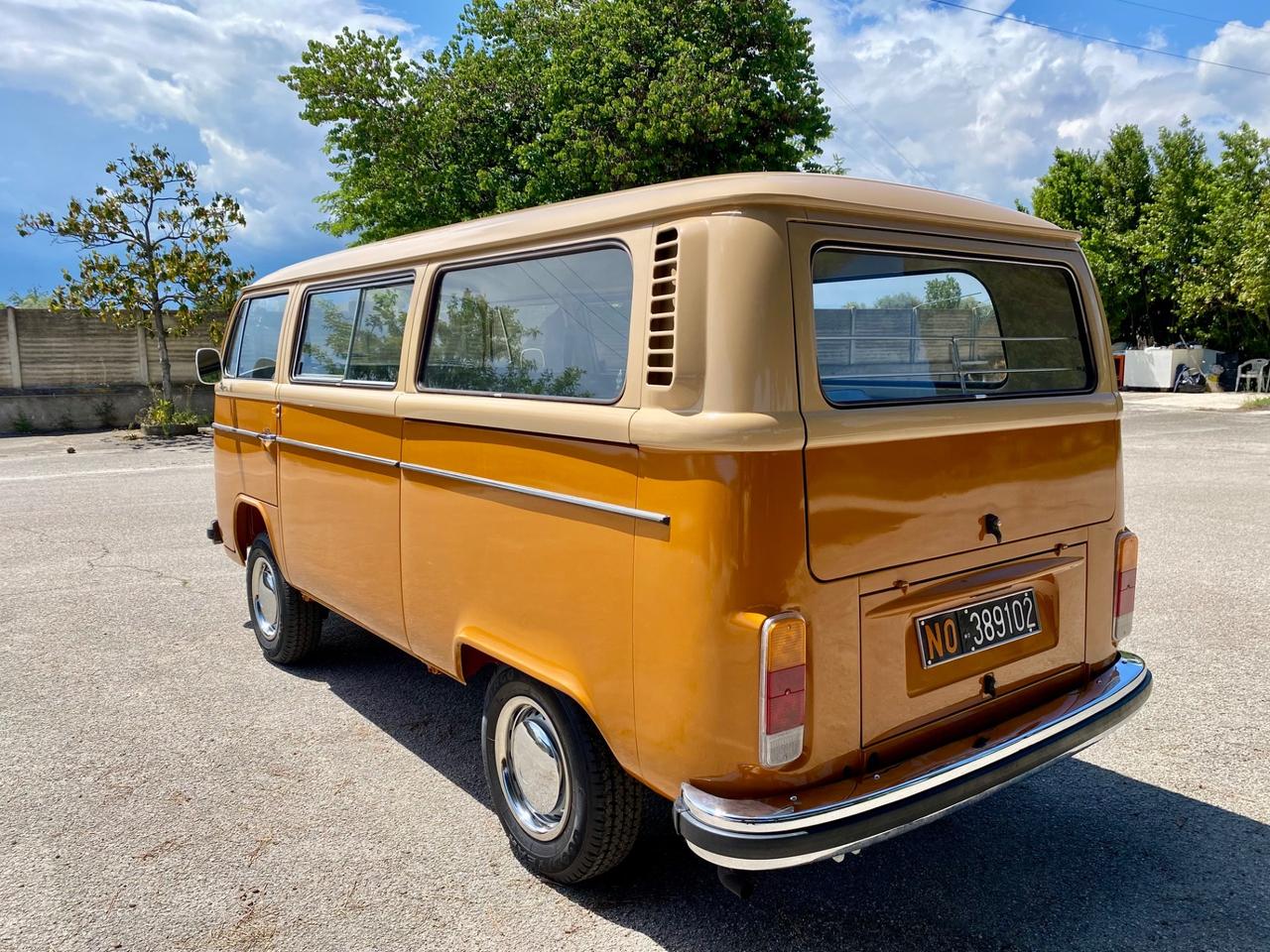 Volkswagen T2 VOLKSWAGEN T2 Bus 9 POSTI LUSSO