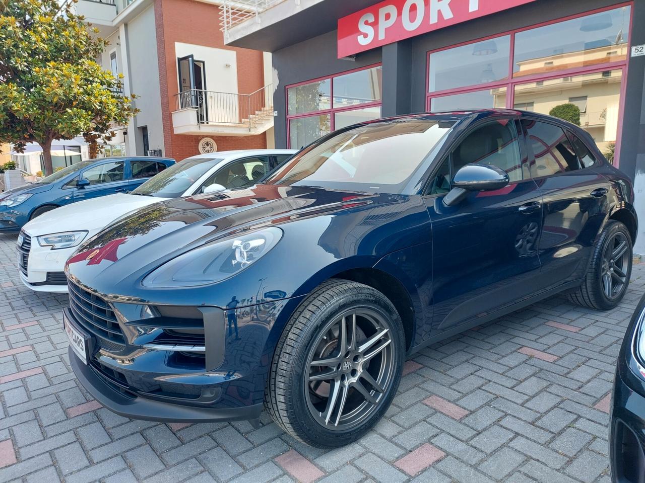 Porsche Macan 2.0 245CV NO SUPERBOLLO TETTO NAVI CERCHIO 20