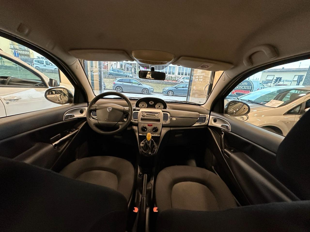 Lancia Ypsilon 1.2 69 CV Diva