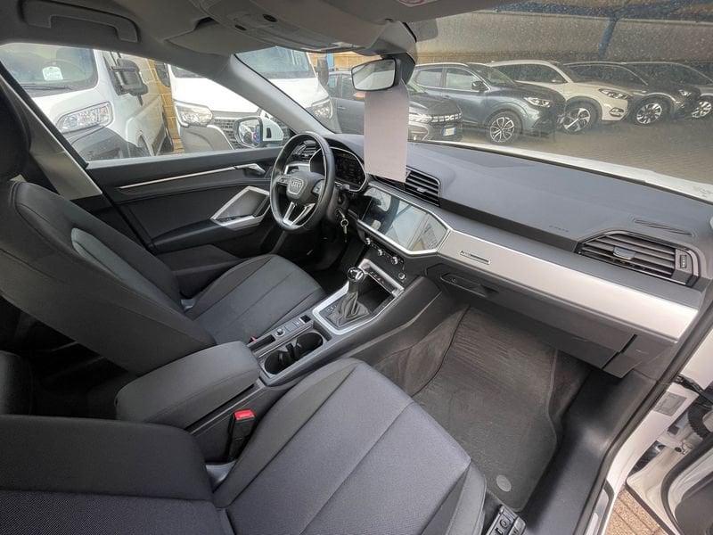 Audi Q3 Q3 35 TDI S tronic Business Advanced