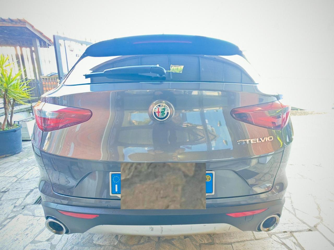 Alfa Romeo Stelvio 2.2 Turbodiesel 160 CV AT8 RWD Business