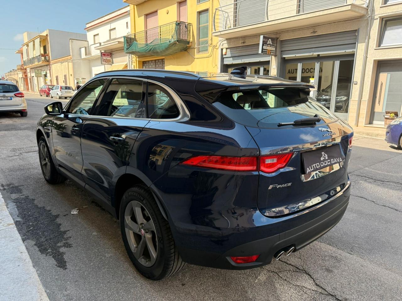 Jaguar F-Pace 2.0 D 180 CV Prestige