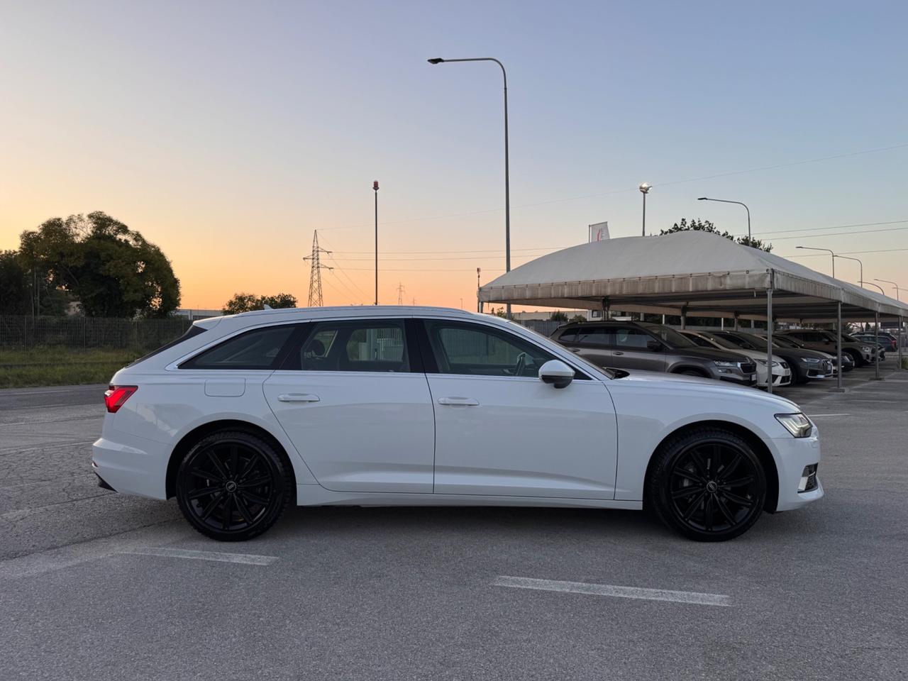 Audi A6 Avant 40 2.0 TDI S tronic Sport Matrix