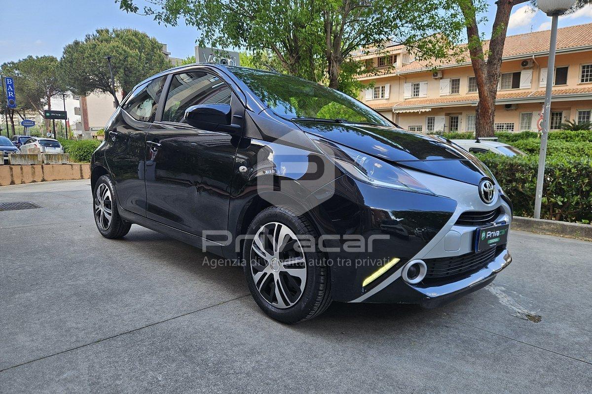 TOYOTA Aygo 1.0 VVT-i 69 CV 5 porte x-play