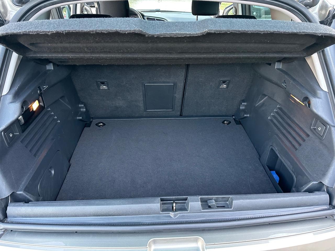 Peugeot 3008 1.6 HDi 110CV cambio robotizzato