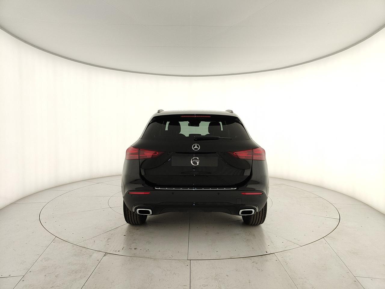 Mercedes-Benz GLA 180