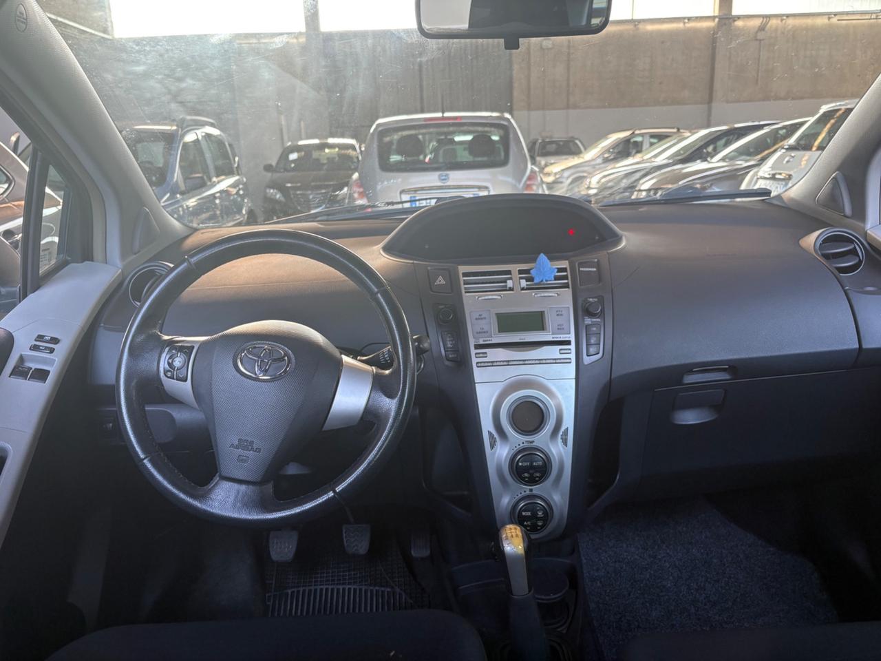 Toyota Yaris 1.3 5 porte Sol