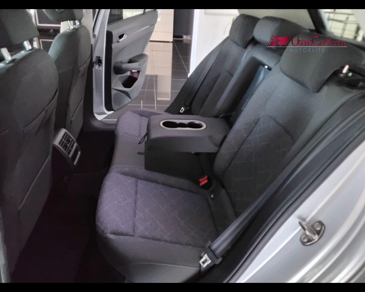 VOLKSWAGEN Golf 2.0 TDI 150 CV DSG SCR Life