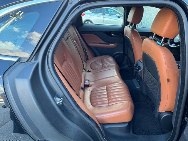 JAGUAR F-Pace 3.0 D V6 300 CV AWD aut. First Edition PELLE