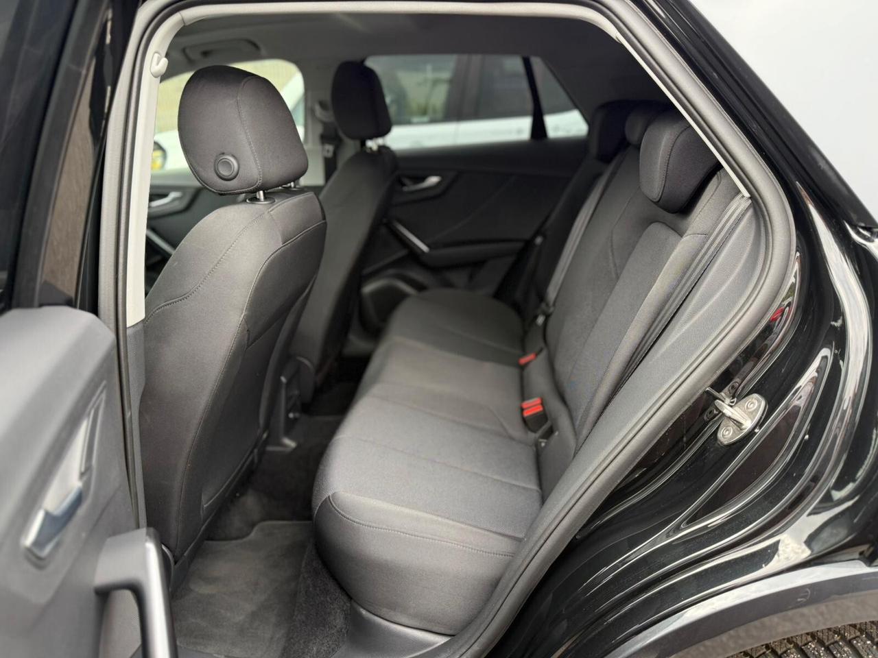 Audi Q2 30 TDI Identity Black