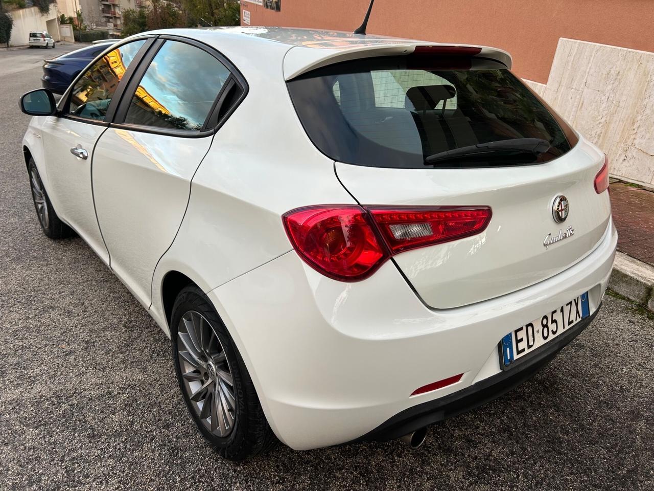 Alfa Romeo Giulietta 1.6 JTDm garanzia 12 mesi