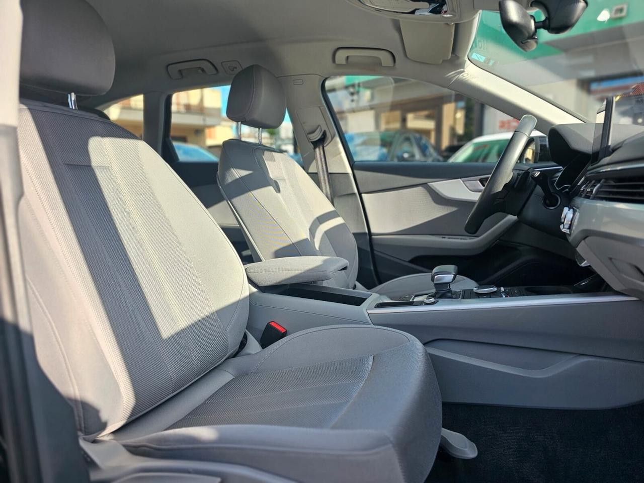 Audi A4 Avant 2.0 TDI 150 CV Business