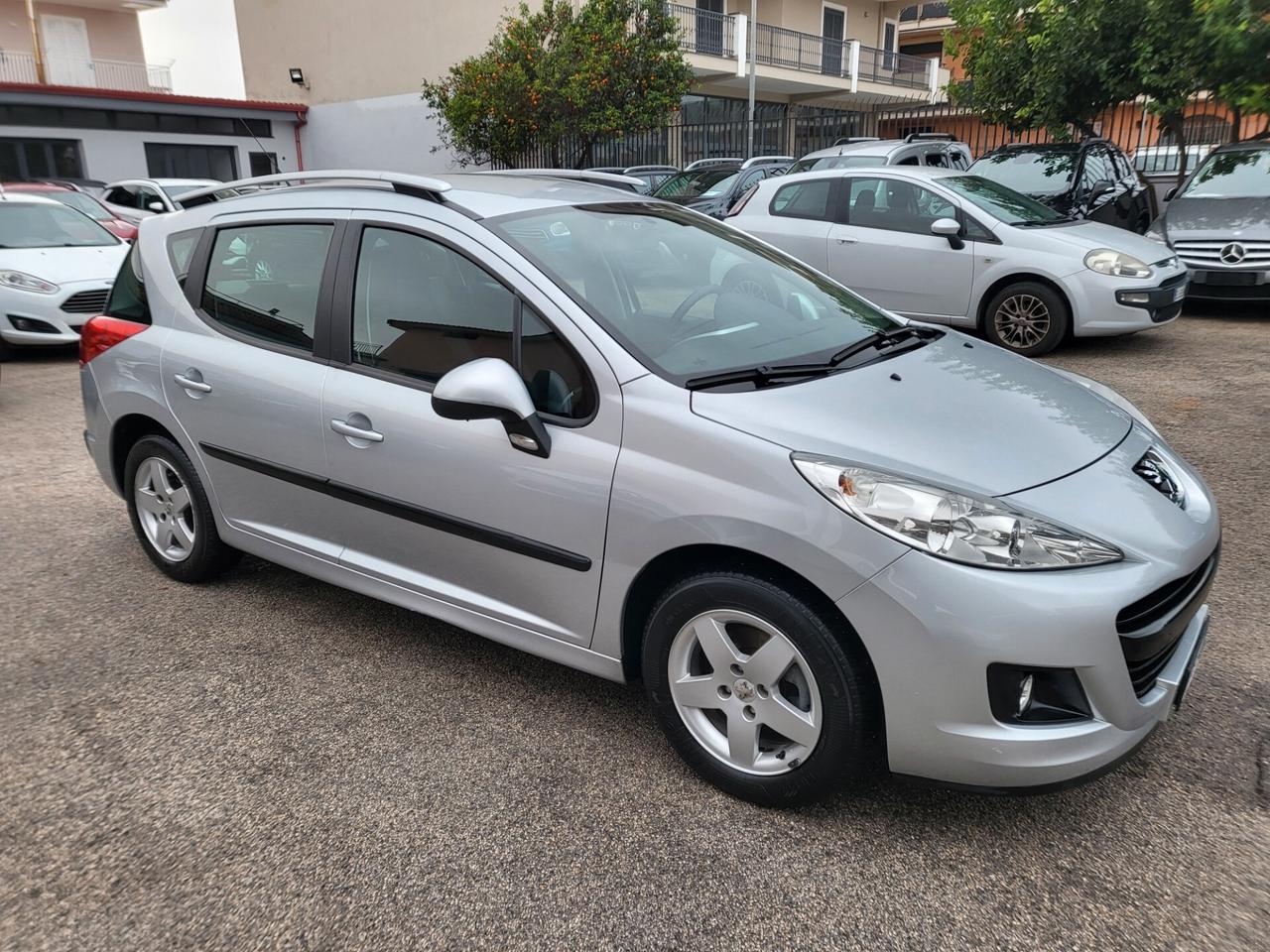 Peugeot 207 1.4 8V 75CV SW X Line ECO GPL