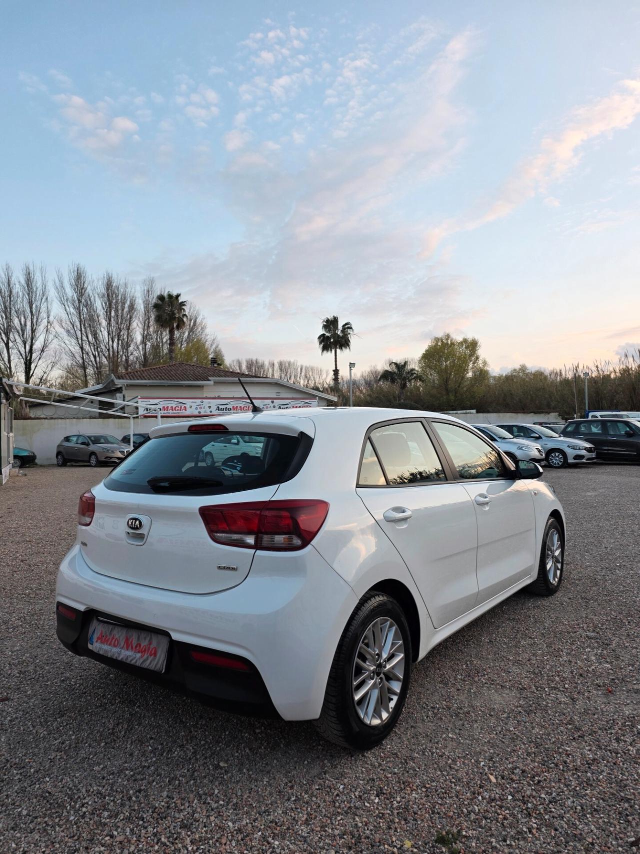 Kia Rio 1.4 CRDi 5p. Cool Collection