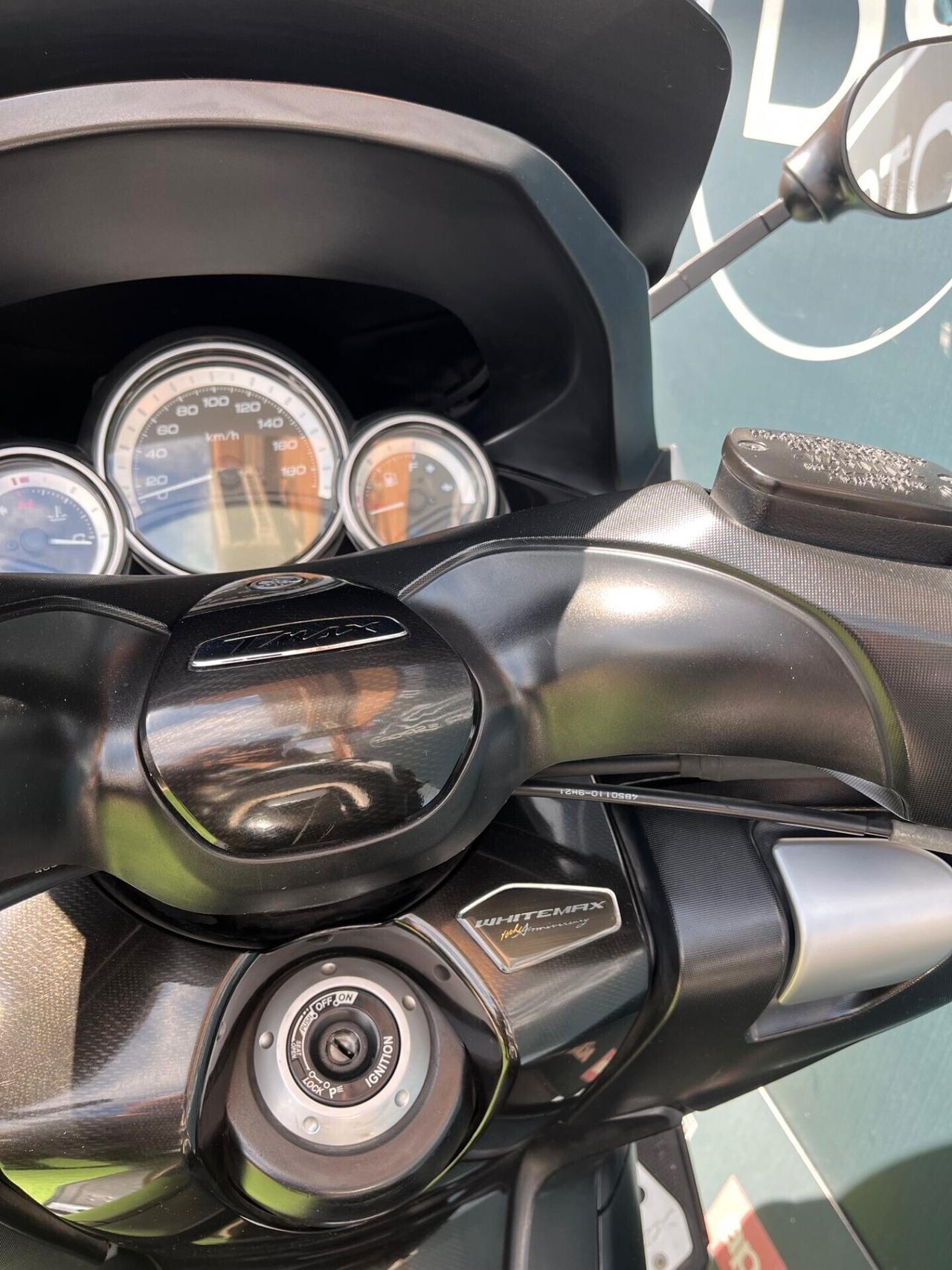 Yamaha T Max White Max