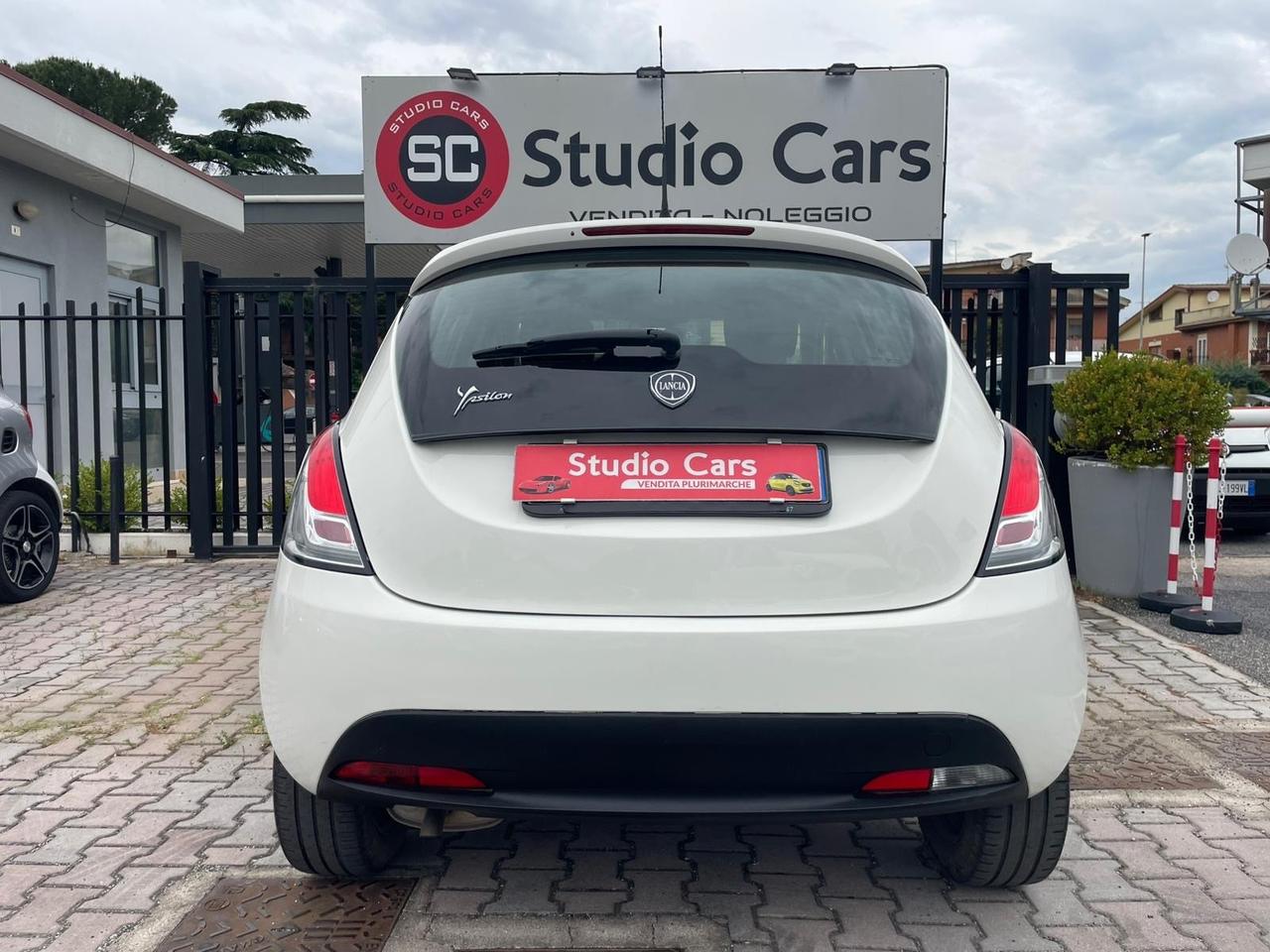 Lancia Ypsilon 1.2 69 CV 5 porte Elefantino Blu