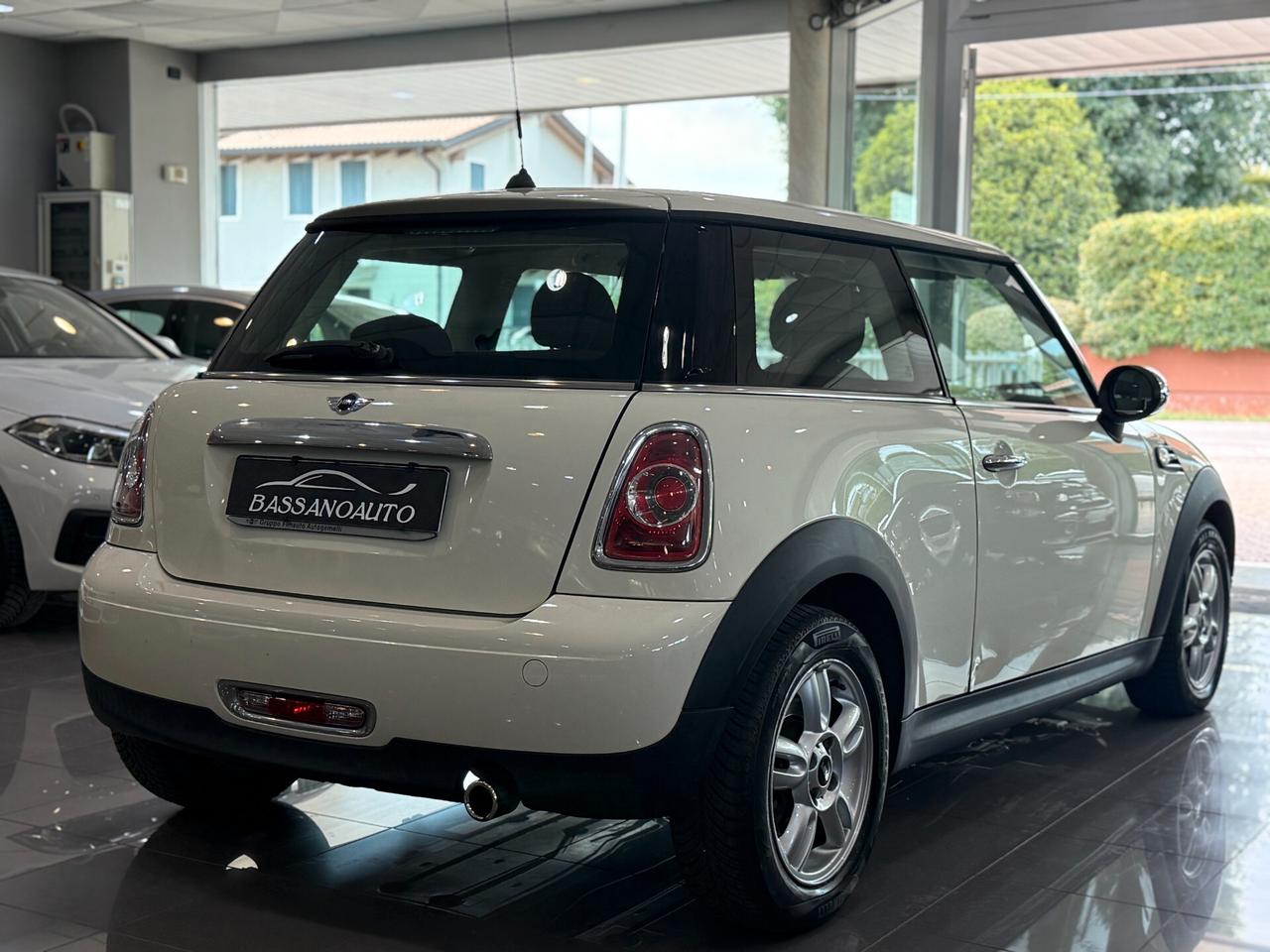 Mini Mini. Hatchback 1.6 NEOPATENTATI !!