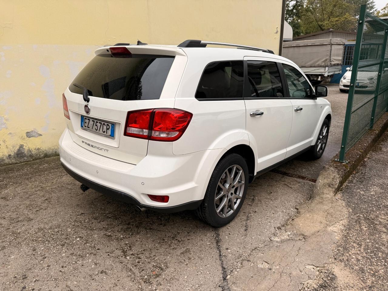 Fiat Freemont 170 CV 7 Posti Gancio Traino