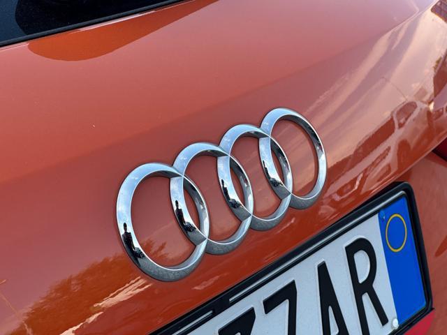AUDI Q3 35 TDI S tronic Business