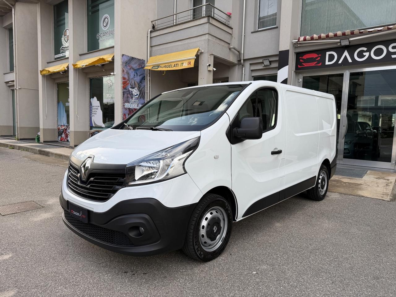 Renault TRAFIC 1.6 120 cv 3 POSTI