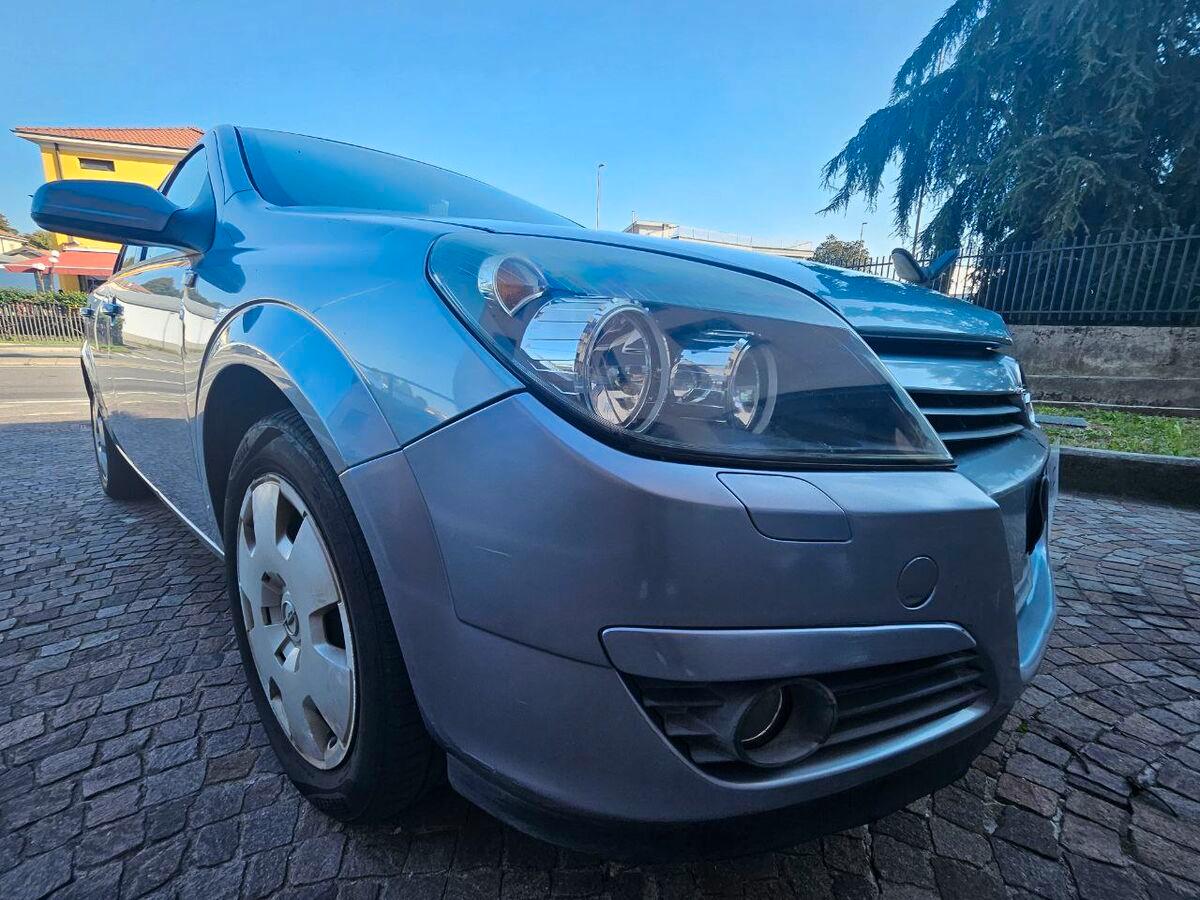 Opel Astra 1.6 twinport Enjoy 5p