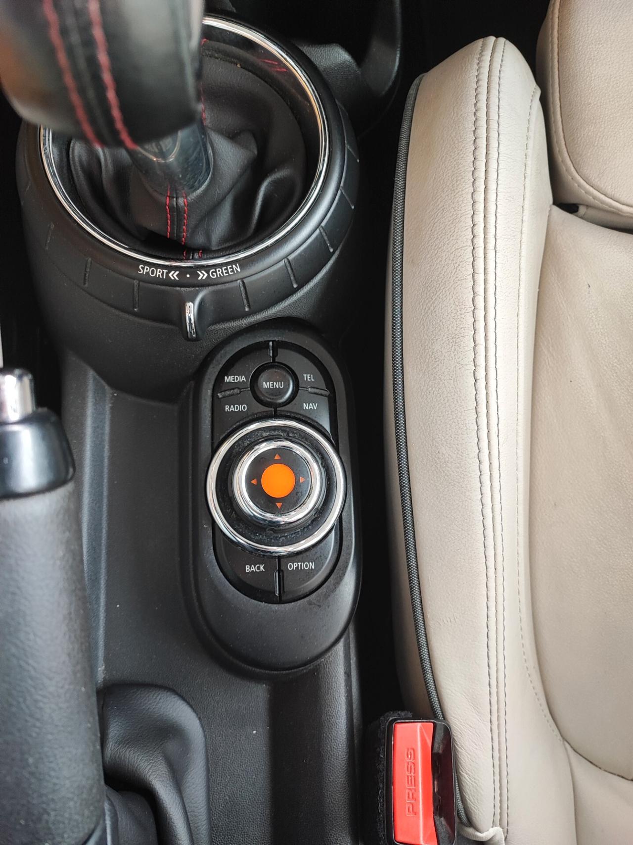 Mini 2.0 Cooper SD Business XL 5 porte