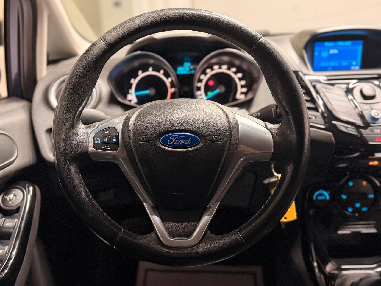 Ford Fiesta 1.4 3p. Bz.- GPL Titanium