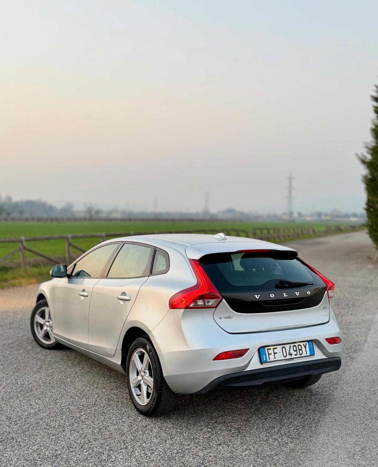 Volvo V40 D2 Geartronic Kinetic N1
