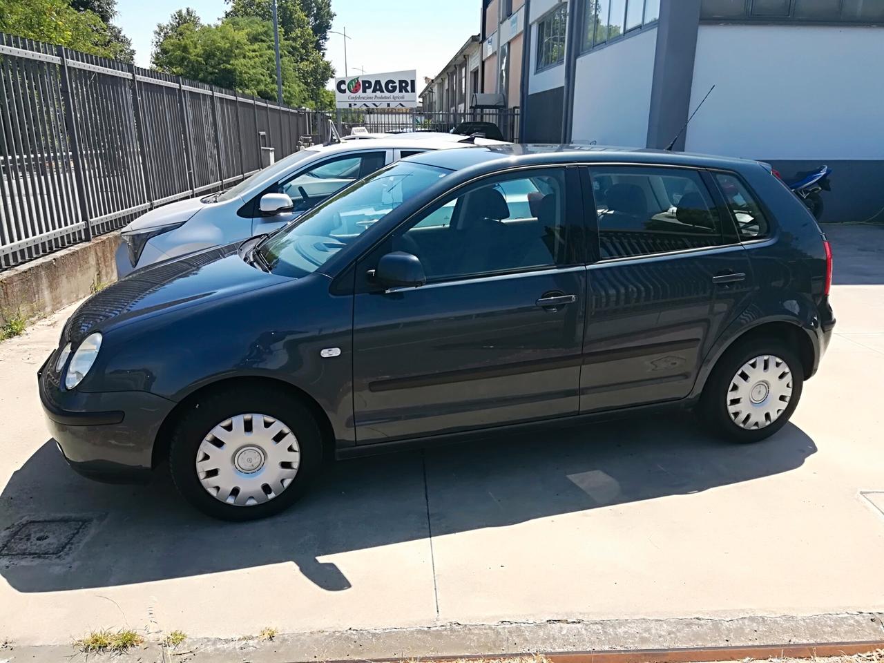 Volkswagen Polo 1.4 Benz. 75 cv UNICOPROPRIETARIO