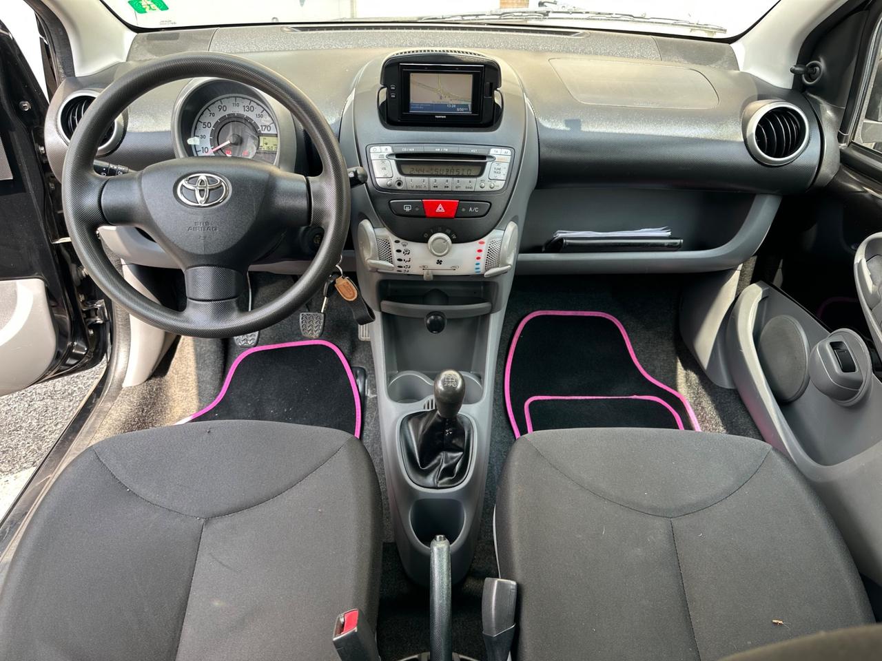 Toyota Aygo 1.0 12V 5 porte BENZINA - NAVI NEOPATENTATI