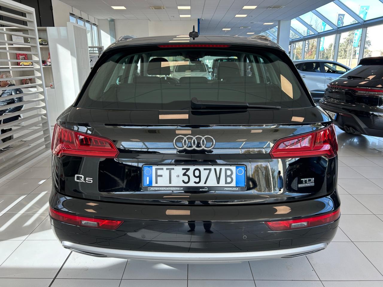 Audi Q5 40 TDI quattro S tronic Business Sport