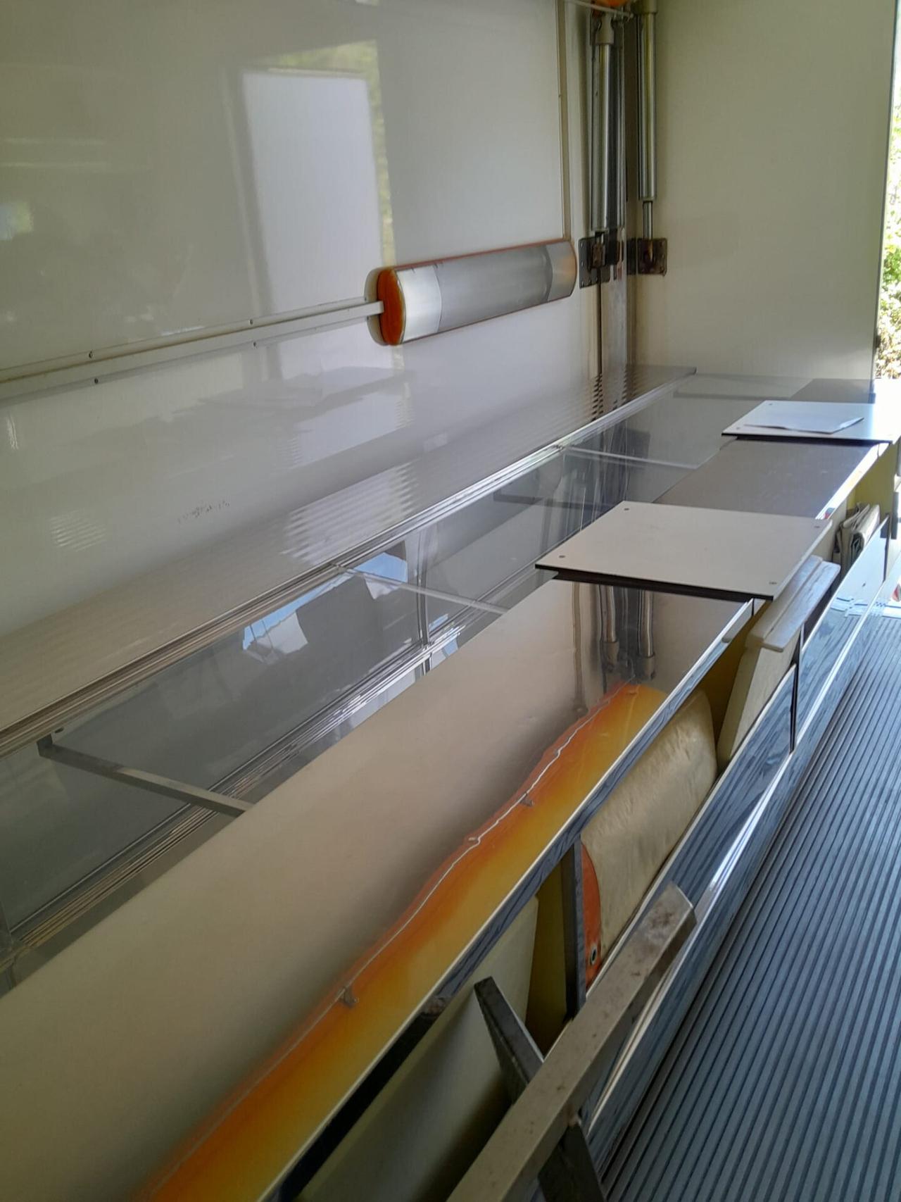 Food truck autonegozio euro cargo salumi formaggi carni