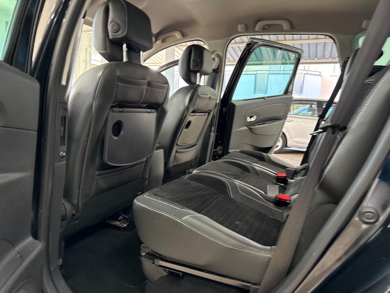 Renault Scenic xmod cross 1.5 dci