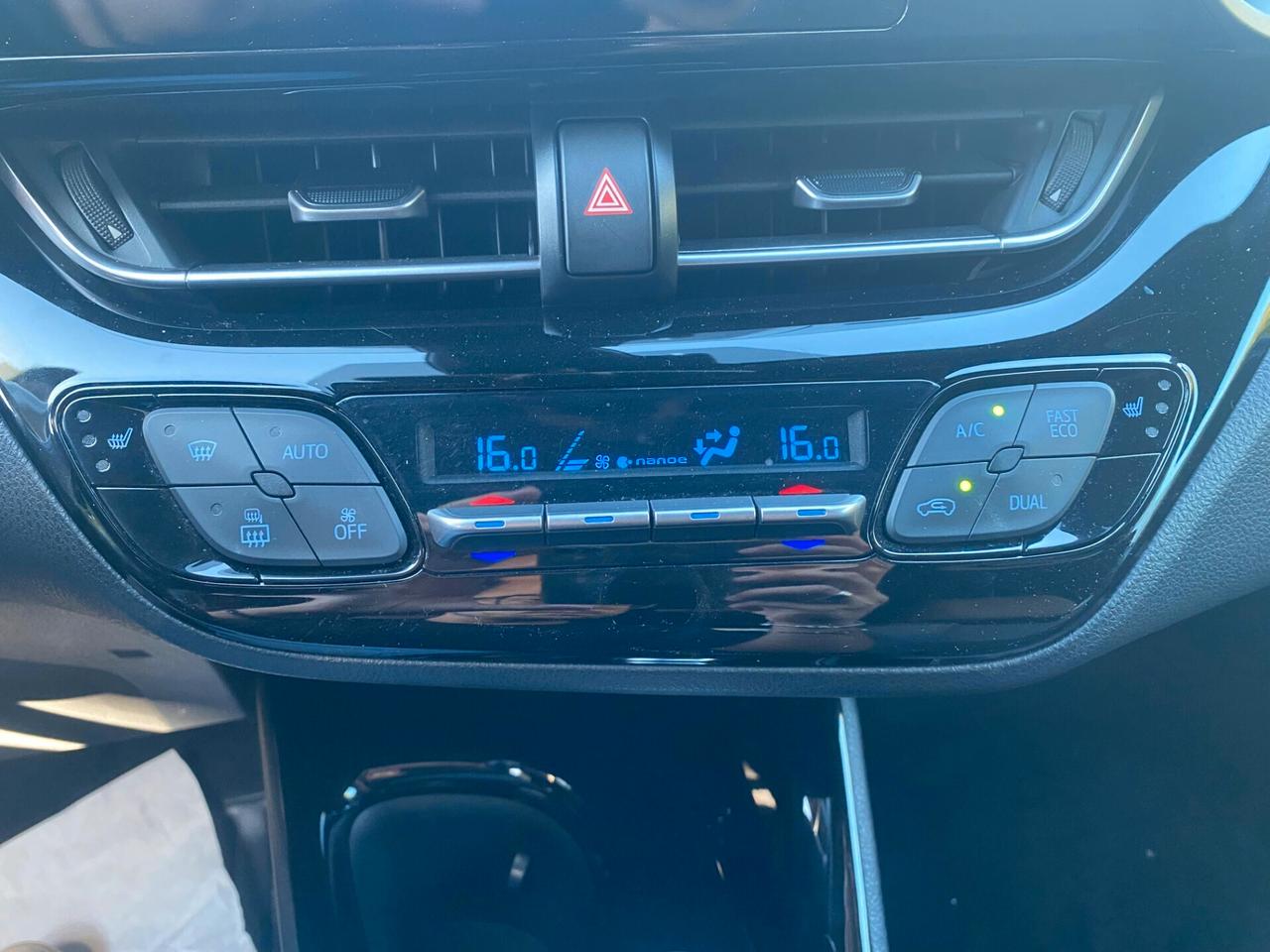 Toyota C-HR 1.8 Hybrid E-CVT Lounge